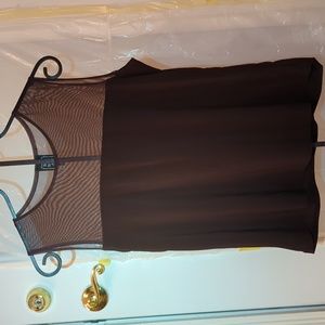 'Suzie in the City' by Marshall's size L shear sleeveless top.